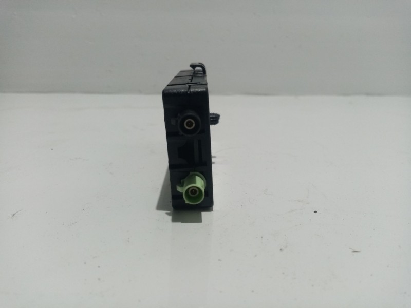 Recambio de centralita amplificador antena para bmw 1 (f20) 116d referencia OEM IAM 922688106 9226881 