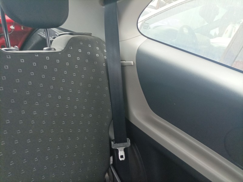 Recambio de cinturon seguridad trasero izquierdo para toyota yaris (ksp9/scp9/nlp9) referencia OEM IAM 733700D090C0  