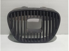 Recambio de rejilla delantera para seat cordoba berlina (6l2) stella referencia OEM IAM 831332  