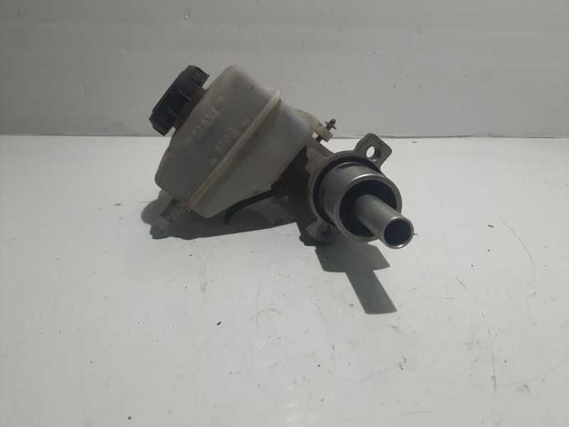 Recambio de bomba freno para renault master ii phase 2 caja cerrada referencia OEM IAM   