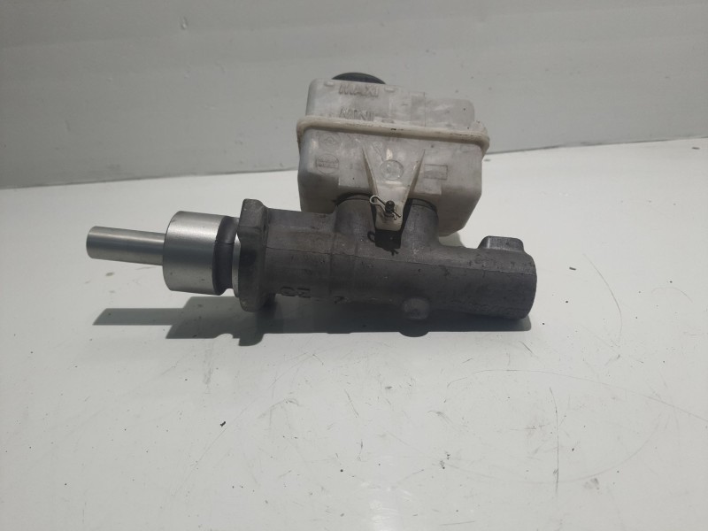 Recambio de bomba freno para renault master ii phase 2 caja cerrada referencia OEM IAM   