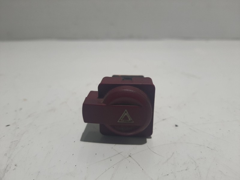 Recambio de warning para citroen c4 berlina 1.6 16v hdi fap referencia OEM IAM 96480877KR  