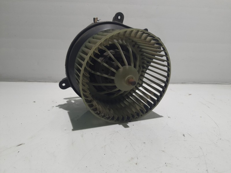 Recambio de ventilador calefaccion para citroen xsara berlina referencia OEM IAM 210681233F  