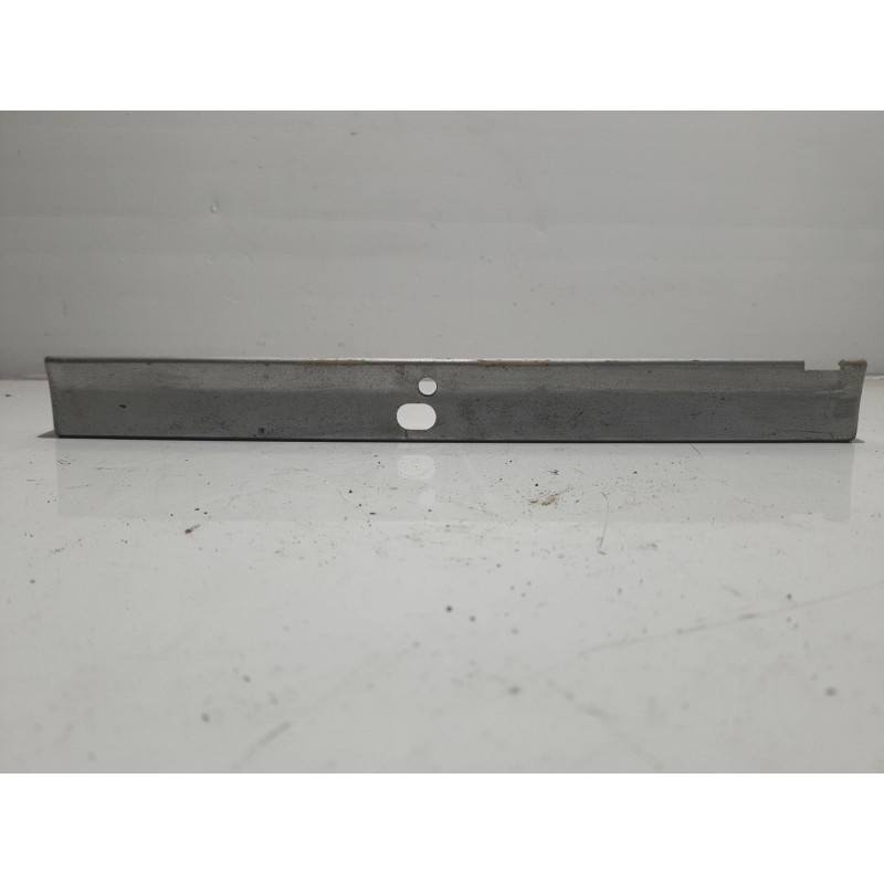 Recambio de moldura bajo faro izquierdo para volvo serie 740 berlina/familiar referencia OEM IAM   