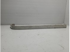 Recambio de moldura bajo faro derecho para volvo serie 940 berlina/familiar referencia OEM IAM 1358549  