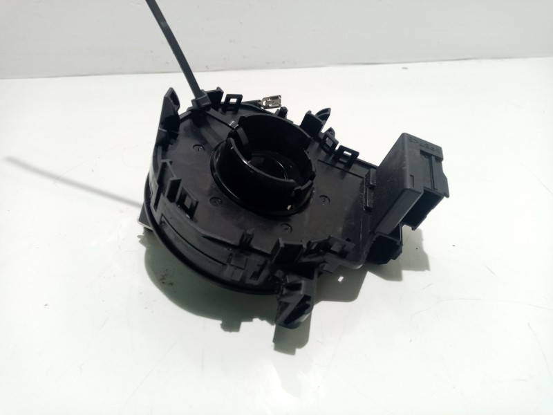 Recambio de anillo airbag para toyota yaris (ksp9/scp9/nlp9) referencia OEM IAM 843060D090  