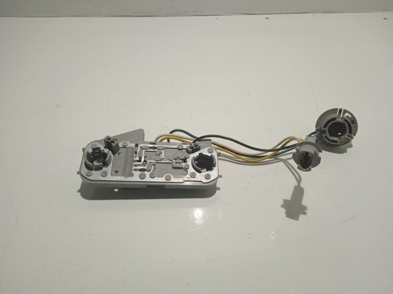 Recambio de portalamparas para toyota yaris (ksp9/scp9/nlp9) referencia OEM IAM 815550D110  