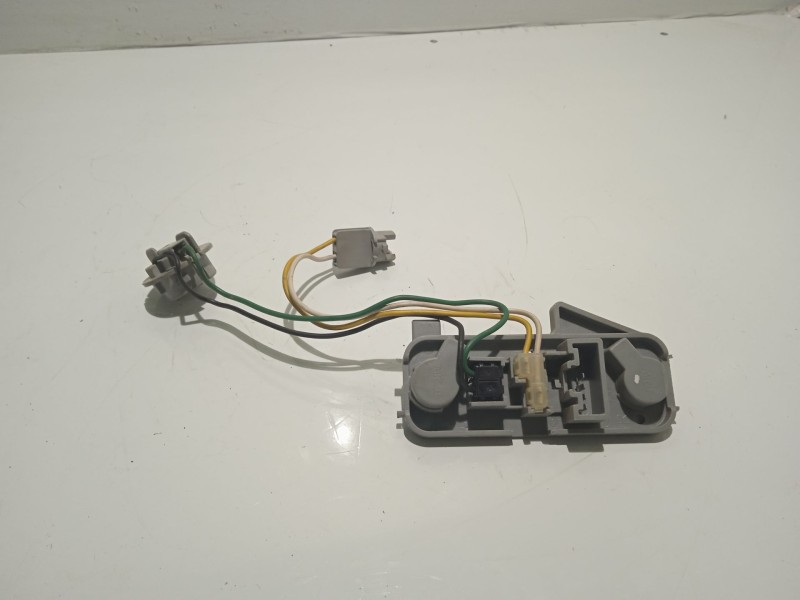 Recambio de portalamparas para toyota yaris (ksp9/scp9/nlp9) referencia OEM IAM 815550D110  