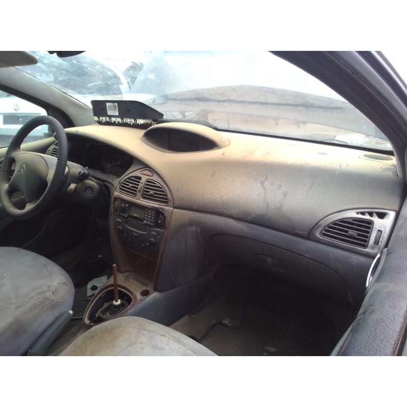 citroen c5 berlina del año 2001