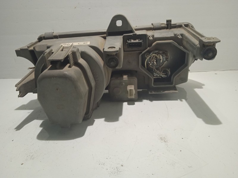Recambio de faro izquierdo para alfa romeo 145 referencia OEM IAM   