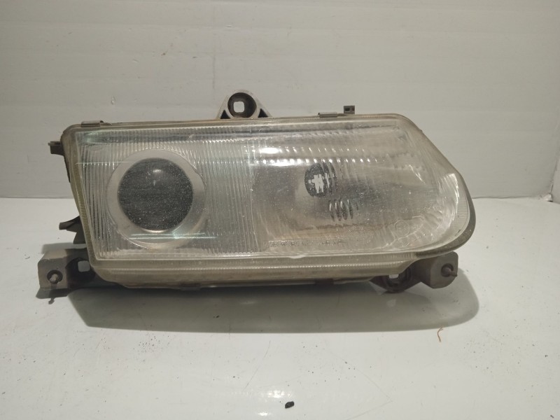 Recambio de faro derecho para alfa romeo 145 referencia OEM IAM   