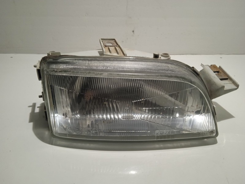 Recambio de faro derecho para fiat punto berl. (176) referencia OEM IAM   