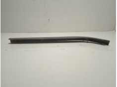 Recambio de moldura bajo faro izquierdo para alfa romeo 33 berlina referencia OEM IAM 03431773  