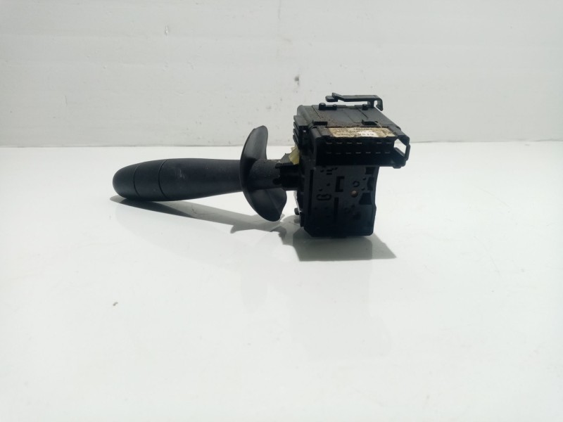 Recambio de mando limpia para renault master ii phase 2 caja cerrada referencia OEM IAM 8200199519  