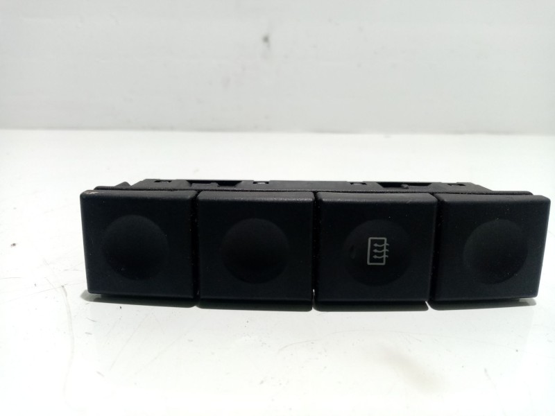 Recambio de interruptor calefaccion luna trasera para ford fiesta (cbk) referencia OEM IAM 2S6T18C621AC  