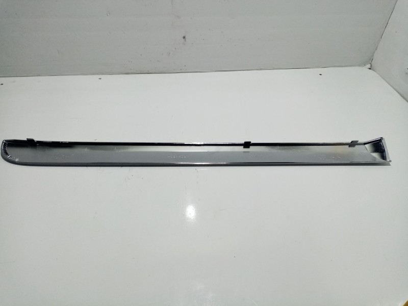 Recambio de moldura para fiat 500 l (330) referencia OEM IAM 735662221   Recambio de moldura para fiat 500 l (330) referencia OEM IAM 735662221