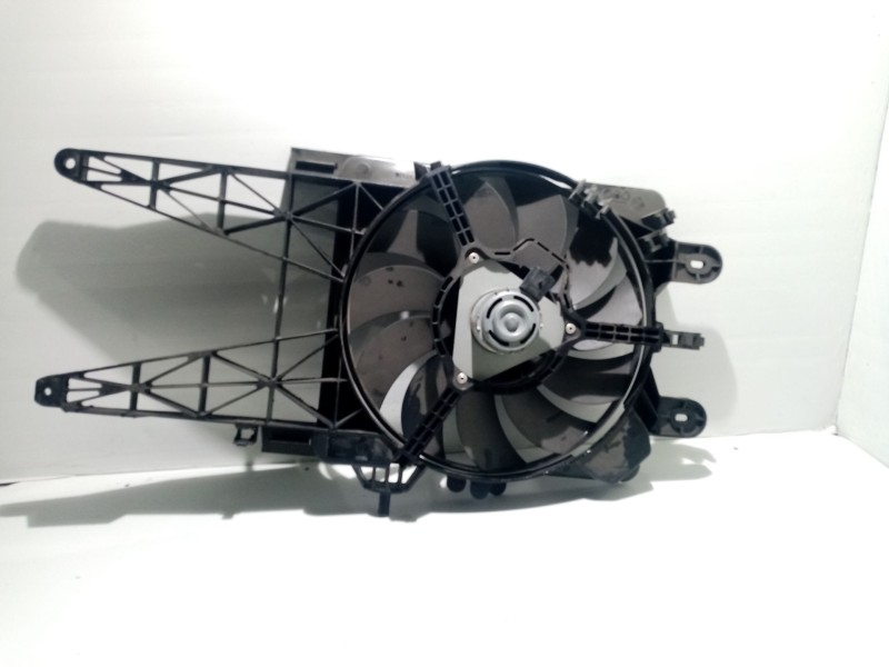 Recambio de electroventilador para fiat punto berlina (188) 1.2 cat referencia OEM IAM 861588N  