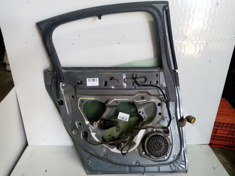 Recambio de puerta trasera izquierda para citroen c5 berlina exclusive referencia OEM IAM 9006L4  