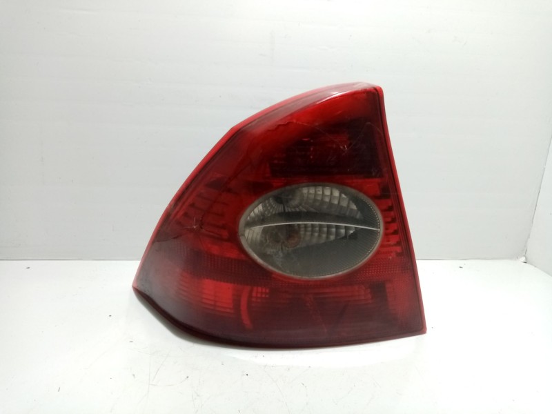 Recambio de piloto trasero izquierdo para ford focus berlina (cap) ghia referencia OEM IAM 5M5113405B  