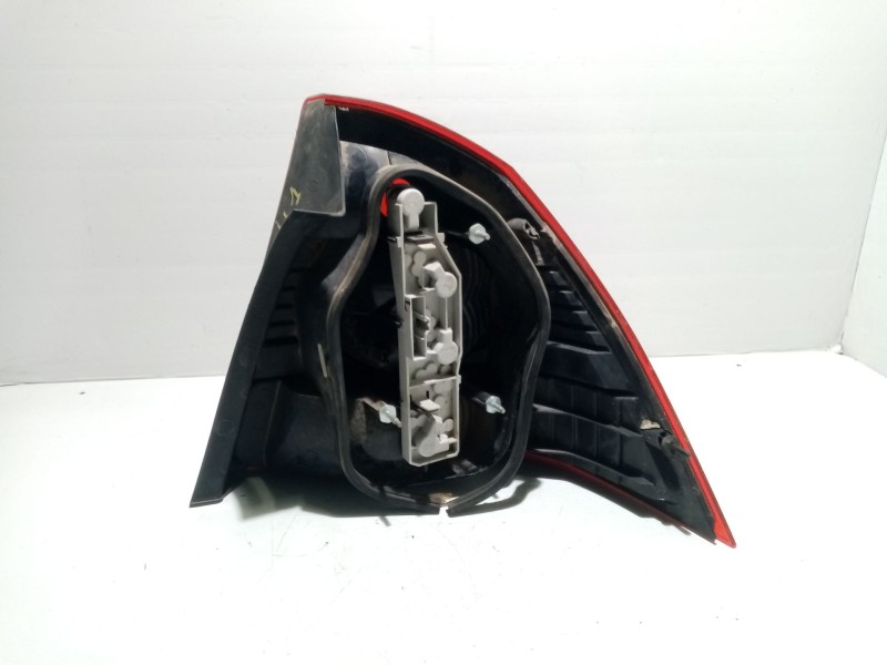 Recambio de piloto trasero izquierdo para ford focus berlina (cap) ghia referencia OEM IAM 5M5113405B  