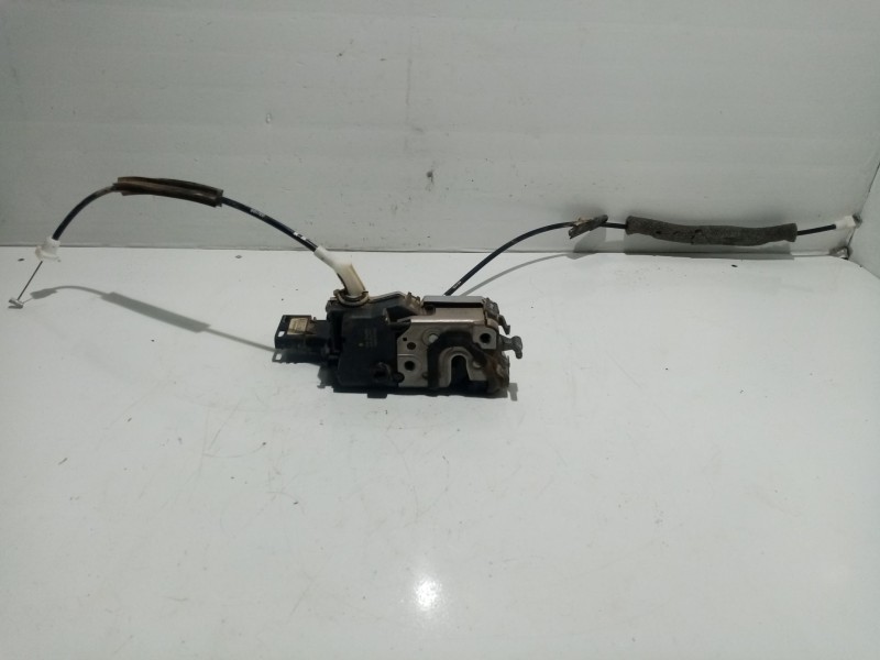 Recambio de cerradura puerta trasera izquierda para citroen c5 berlina exclusive referencia OEM IAM 9135CY  