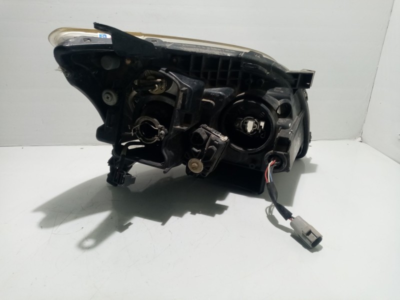 Recambio de faro izquierdo para toyota avensis berlina (t25) referencia OEM IAM 9922680008  