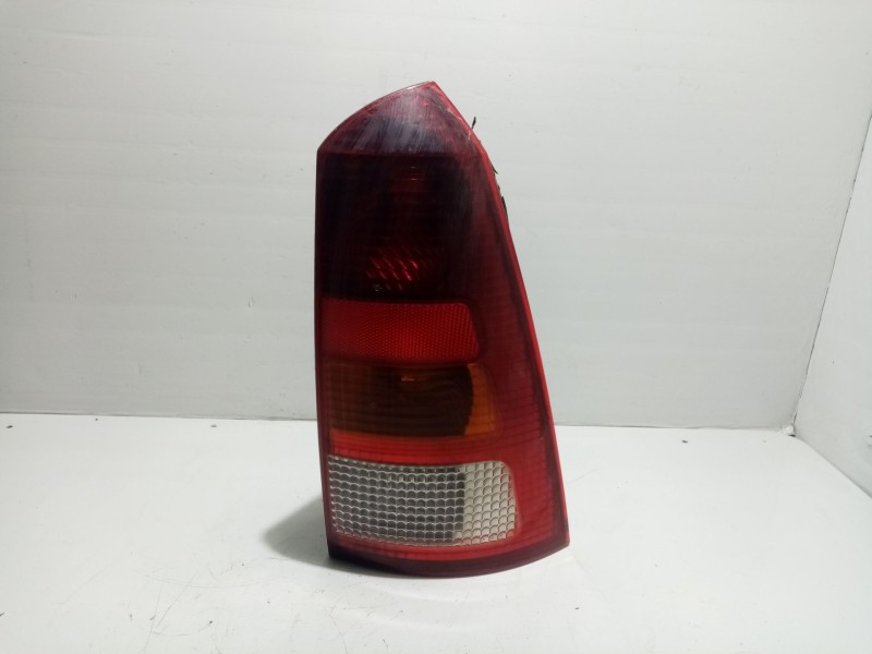 Recambio de piloto trasero derecho para ford focus turnier (cak) referencia OEM IAM   