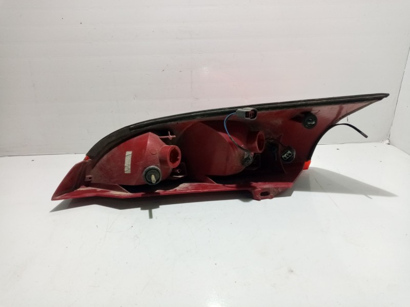 Recambio de piloto trasero izquierdo para ford focus berlina (cak) trend referencia OEM IAM 1214223  