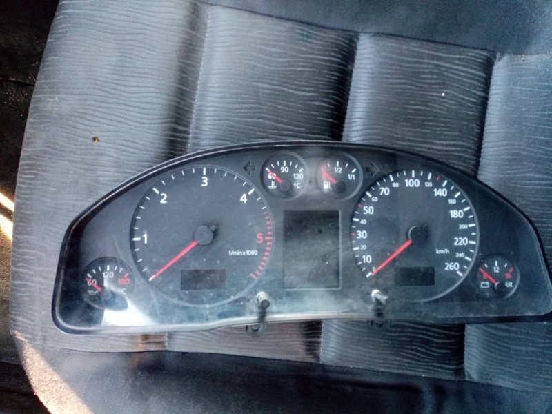 audi a4 berlina (b5) 2.5 v6 24v tdi   |   0.99 - ... | 1999 | 150 cv / 110 kw del año 1999