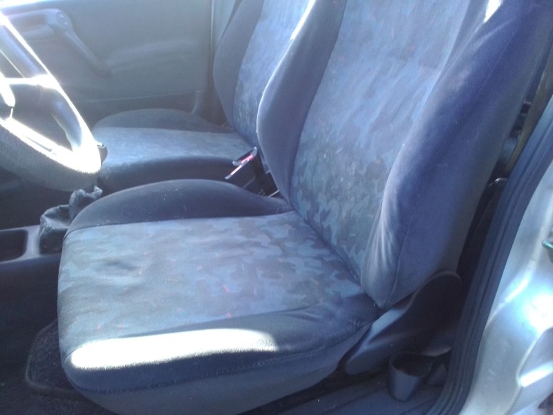 opel corsa b del año 1999