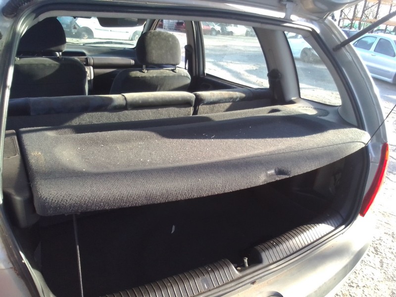 opel corsa b del año 1999