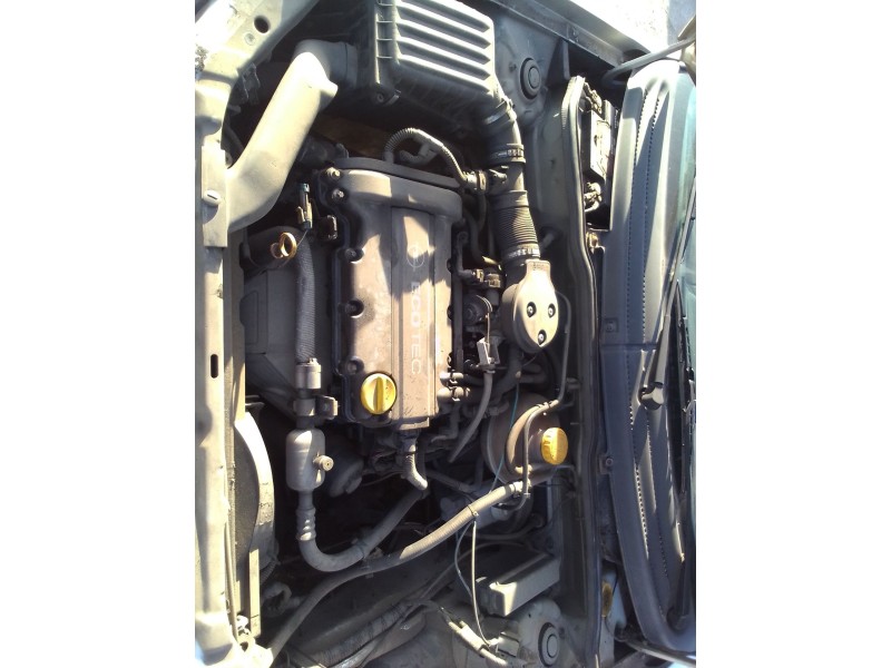 opel corsa b del año 1999