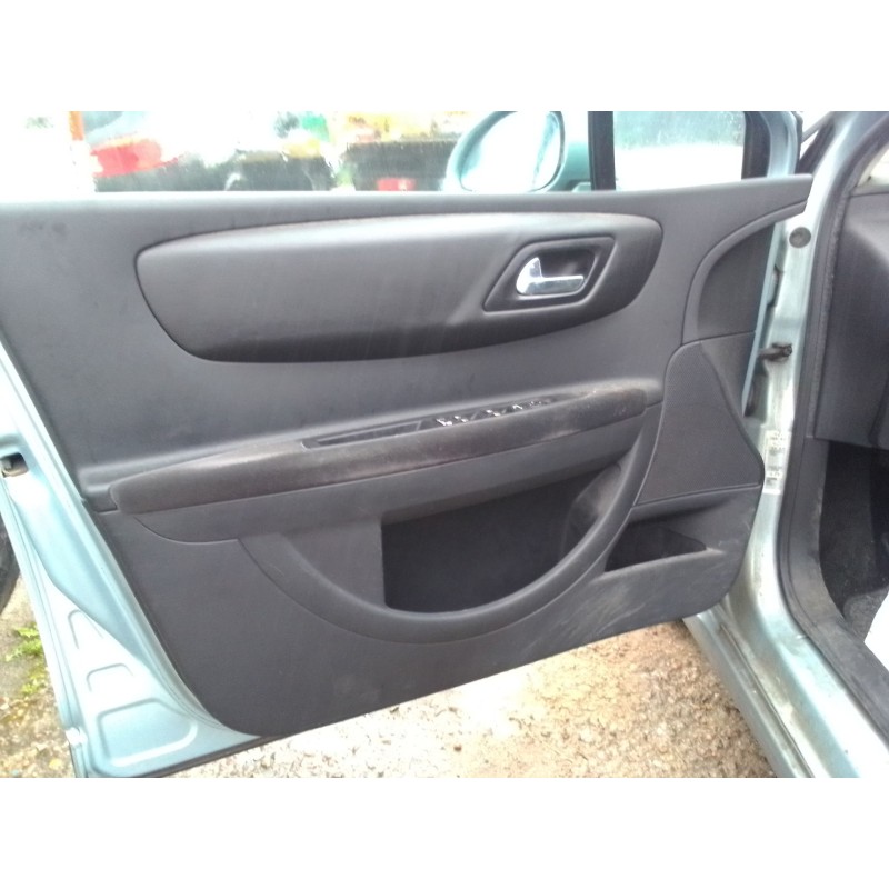 citroen c4 berlina del año 2005