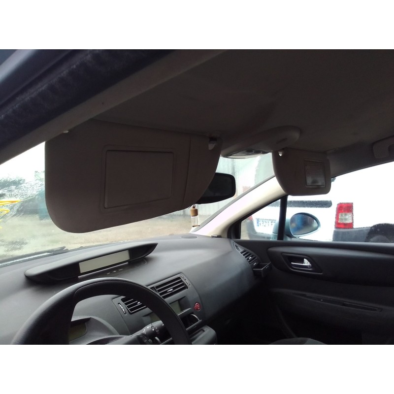 citroen c4 berlina del año 2005