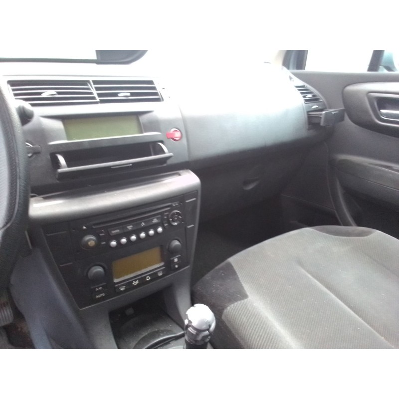 citroen c4 berlina del año 2005