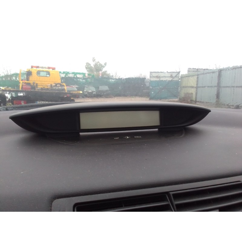 citroen c4 berlina del año 2005