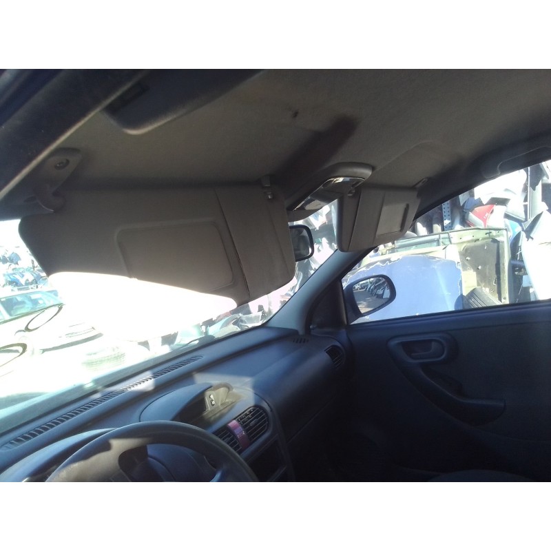 opel corsa c del año 2002