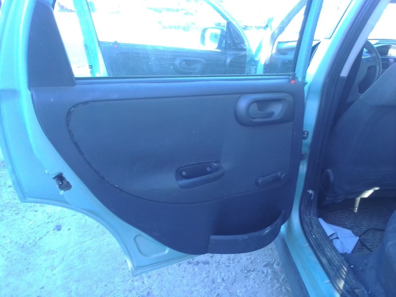 opel corsa c del año 2002