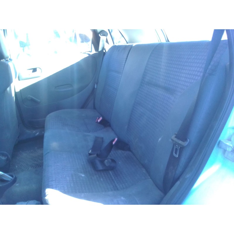 opel corsa c del año 2002