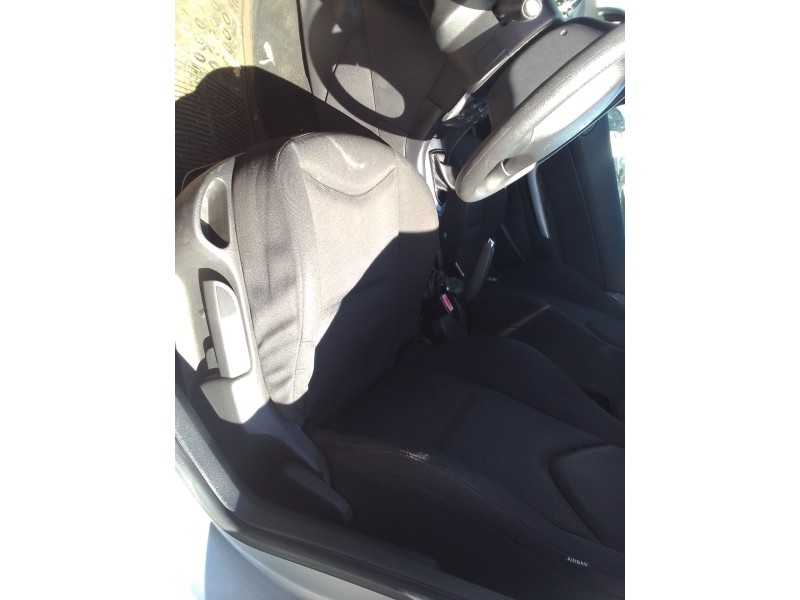 peugeot 308 del año 2008