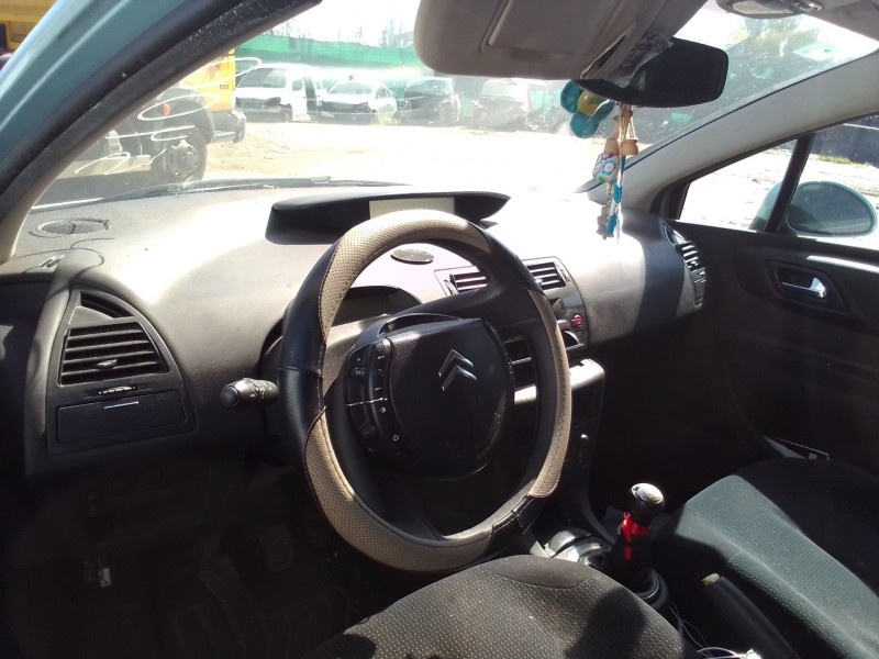 citroen c4 berlina del año 2006