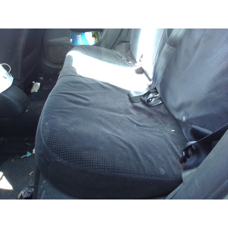 citroen c4 berlina del año 2006