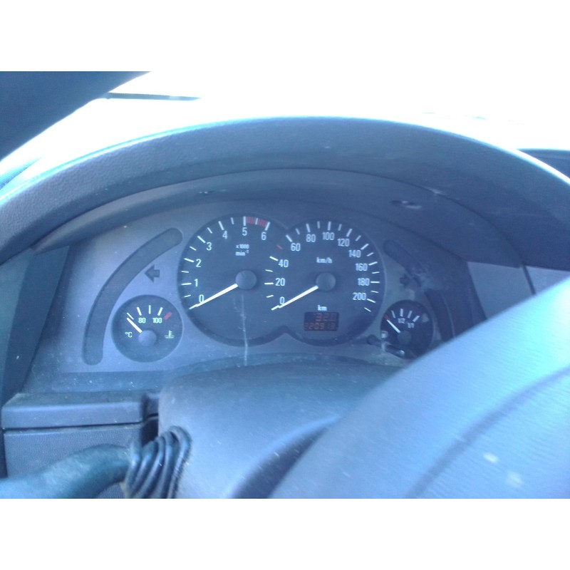 opel meriva del año 2005