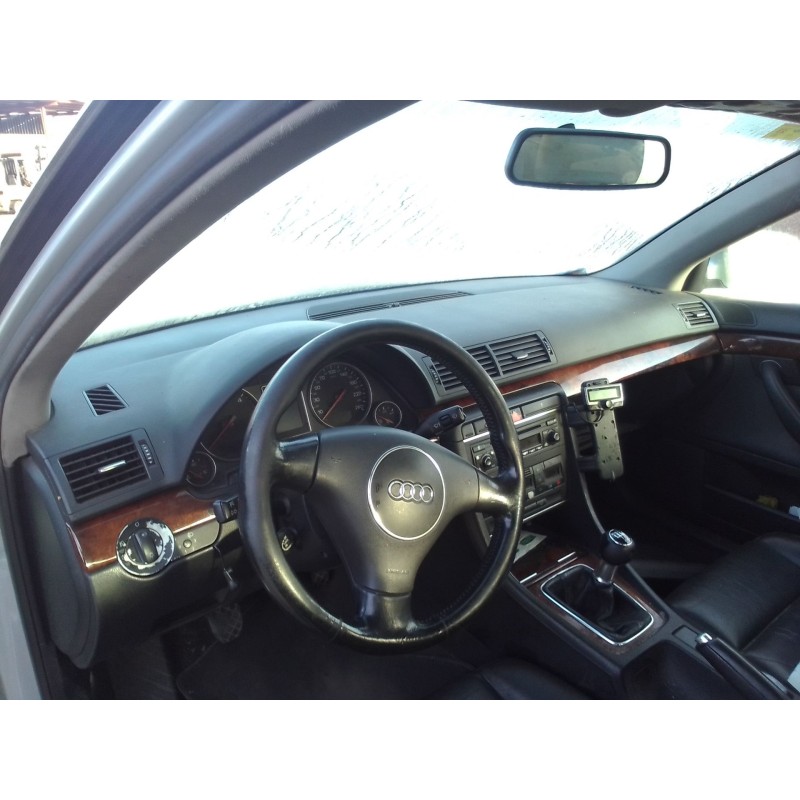 audi a4 berlina (8e) del año 2000