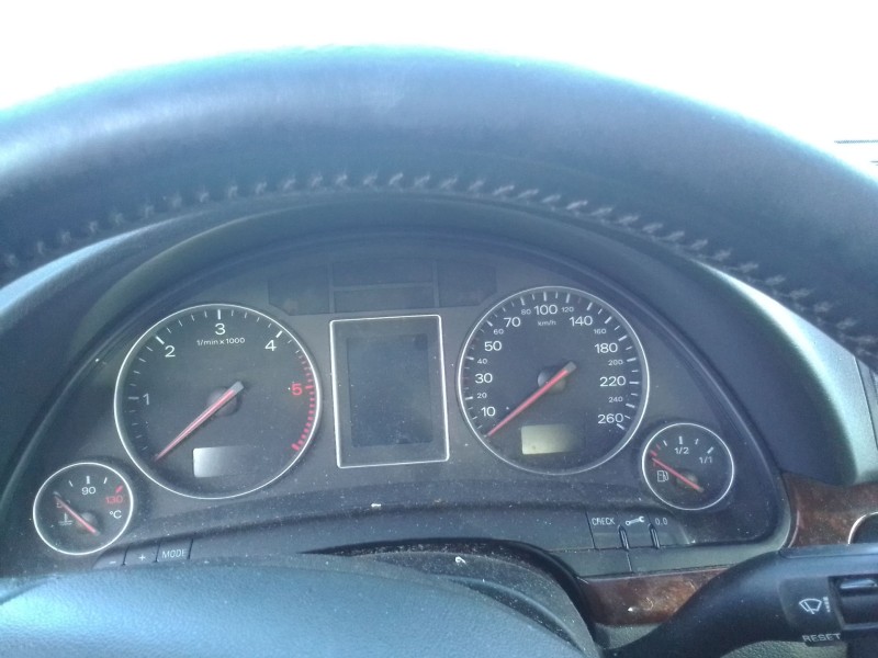 audi a4 berlina (8e) del año 2000