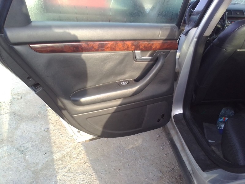 audi a4 berlina (8e) del año 2000