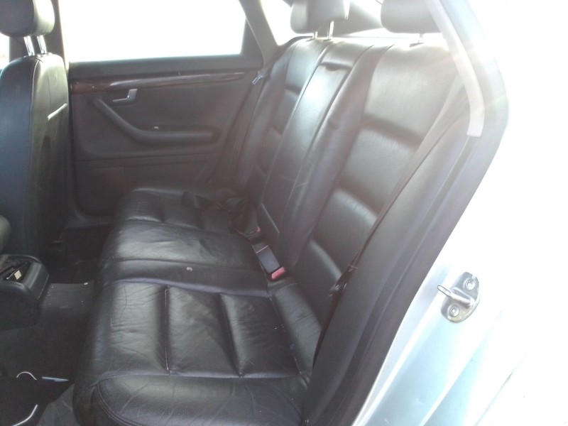 audi a4 berlina (8e) del año 2000