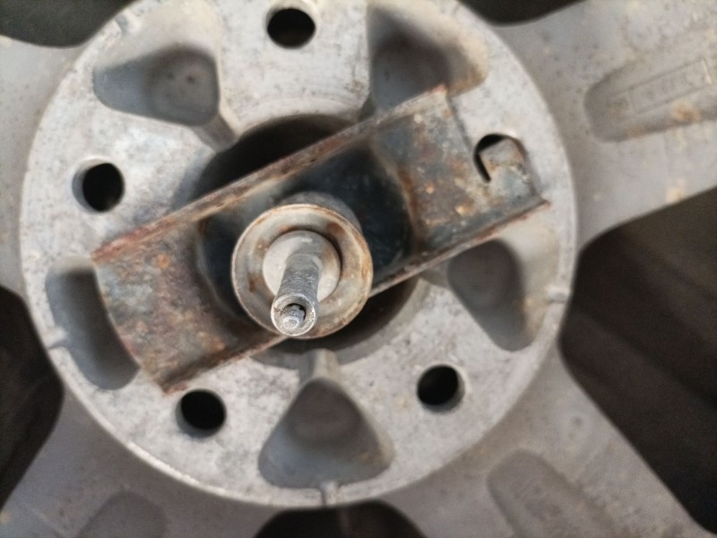 Recambio de soporte rueda repuesto para hyundai santa fe cm referencia OEM IAM   