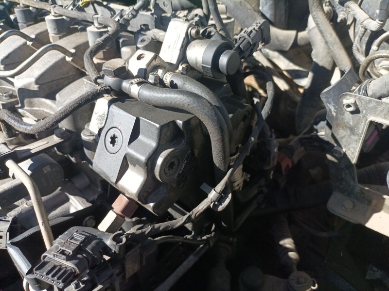 Recambio de bomba inyeccion para hyundai santa fe cm referencia OEM IAM 3310027400 0445010121 