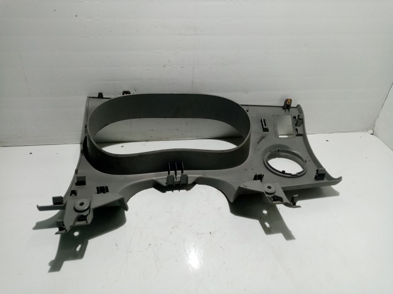 Recambio de mascara cuadro instrumentos para renault master ii phase 2 caja cerrada referencia OEM IAM 8200188996  